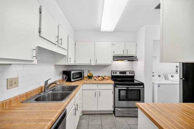 5000 Milwee Street 61, Houston, TX 77092