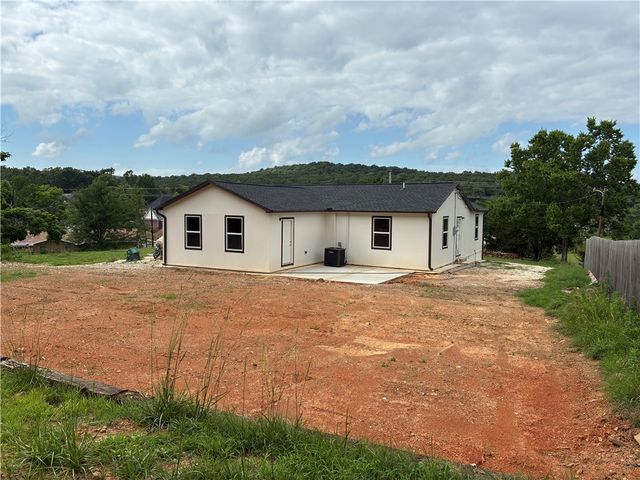 717 Wilson Street, Fayetteville, AR 72701