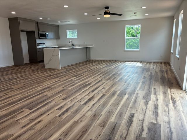 717 Wilson Street, Fayetteville, AR 72701