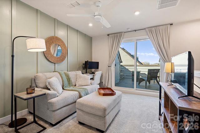 4750 Chastain Avenue, Charlotte, NC 28217