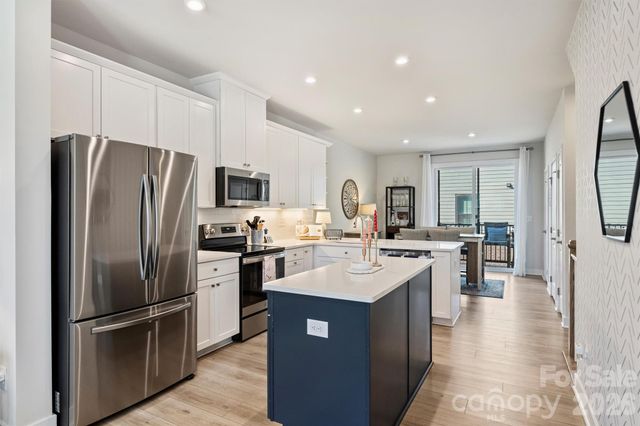 4750 Chastain Avenue, Charlotte, NC 28217