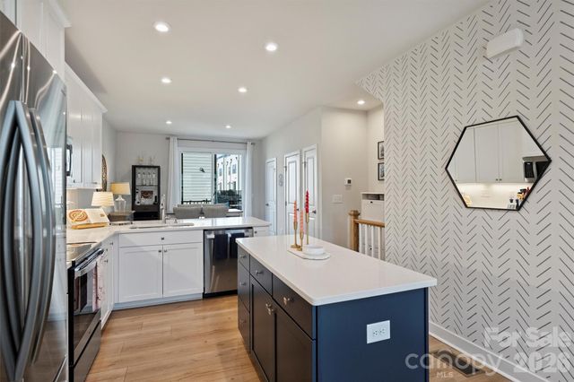 4750 Chastain Avenue, Charlotte, NC 28217