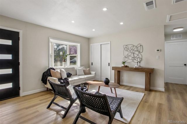 3273 S Elm Street, Denver, CO 80222