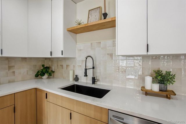 3273 S Elm Street, Denver, CO 80222