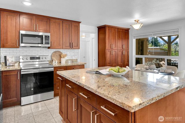 10241 SE 126 Avenue SE, Renton, WA 98056