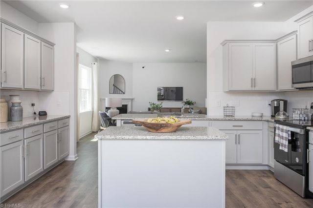 718 Bryson Boulevard, Lexington, NC 27295