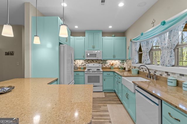 20 Northstar Lane, Ellijay, GA 30536