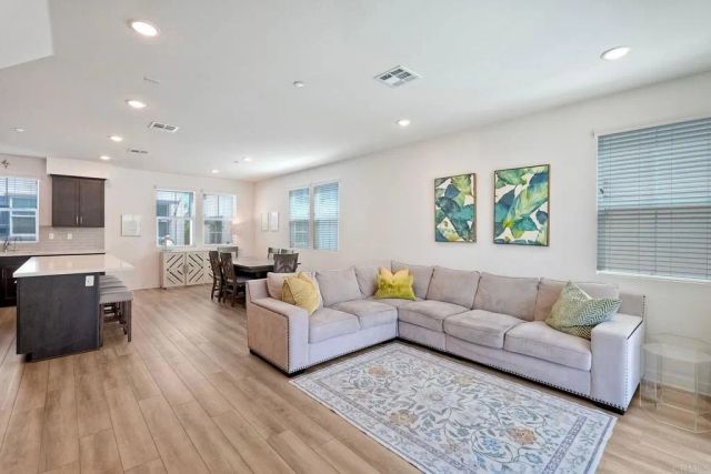 437 Carina Glen, Escondido, CA 92025
