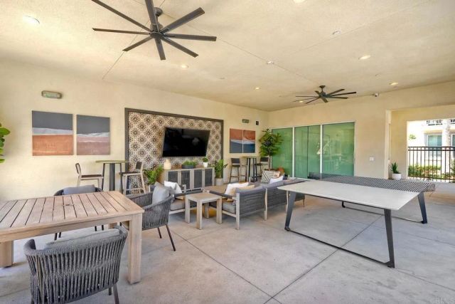 437 Carina Glen, Escondido, CA 92025