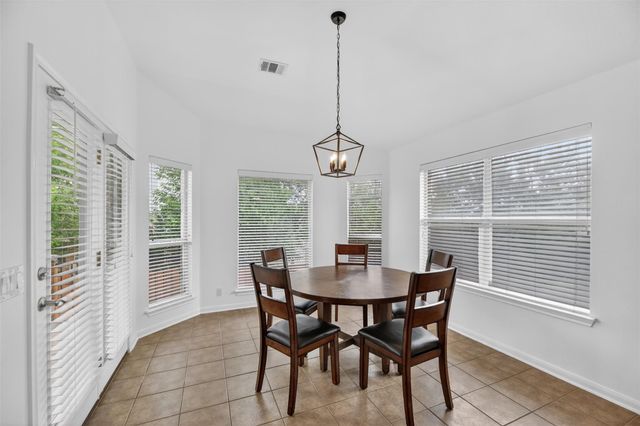 545 Manchester LN, Austin, TX 78737