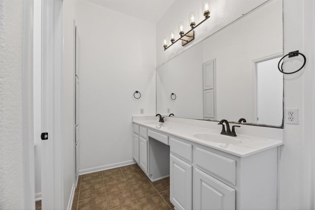 545 Manchester LN, Austin, TX 78737