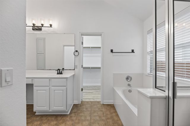 545 Manchester LN, Austin, TX 78737