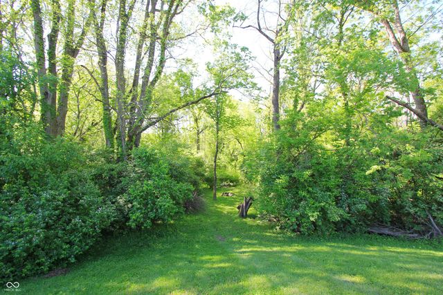 7711 Cherrybark Drive, Indianapolis, IN 46236