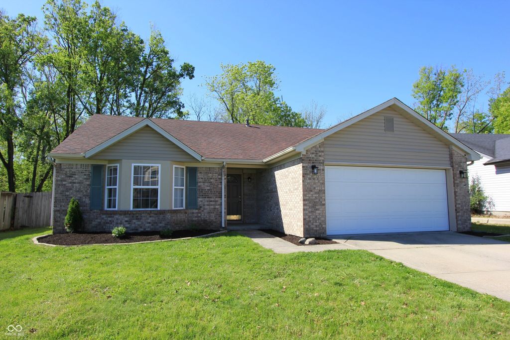 7711 Cherrybark Drive, Indianapolis, IN 46236