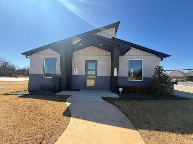 4716 Bermuda Drive, Mustang, OK 73064