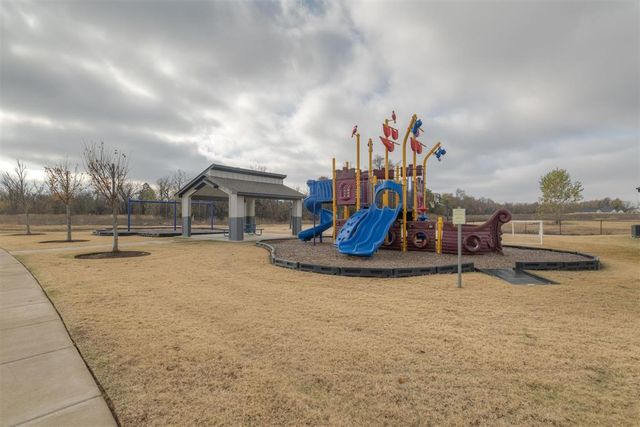 4716 Bermuda Drive, Mustang, OK 73064