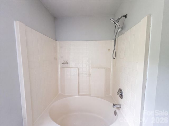 11220 Northwoods Forest Drive, Charlotte, NC 28214