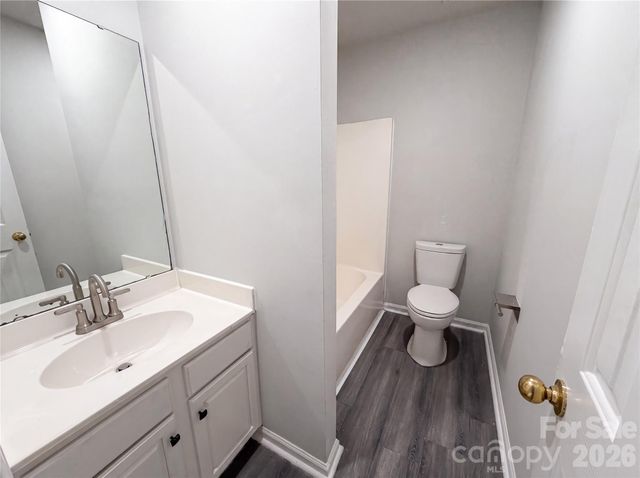 11220 Northwoods Forest Drive, Charlotte, NC 28214
