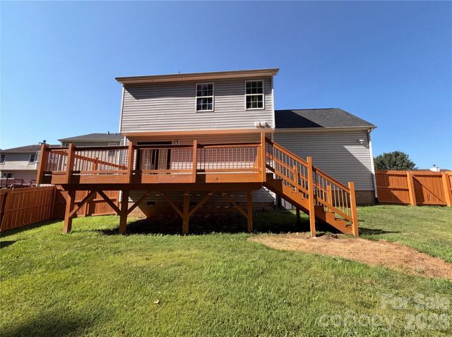 11220 Northwoods Forest Drive, Charlotte, NC 28214