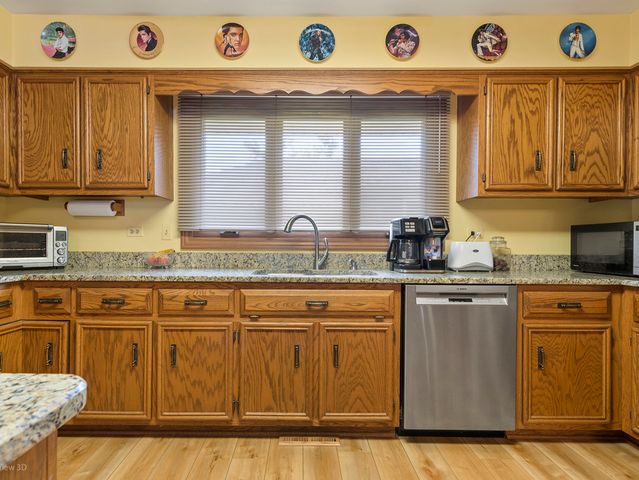5327 Forest Trail, Oak Forest, IL 60452