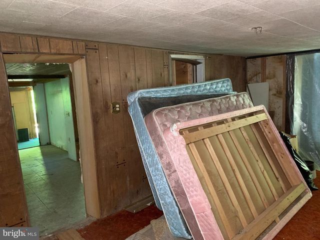 20 WHIPPOORWILL LN, Lock Haven, PA 17745