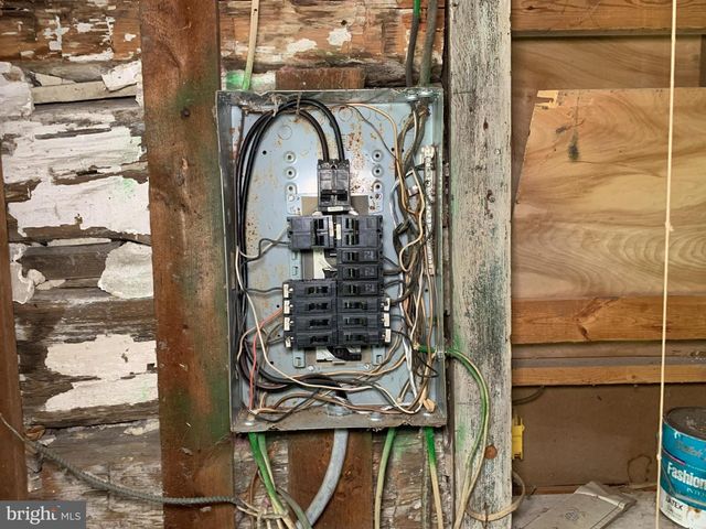 20 WHIPPOORWILL LN, Lock Haven, PA 17745