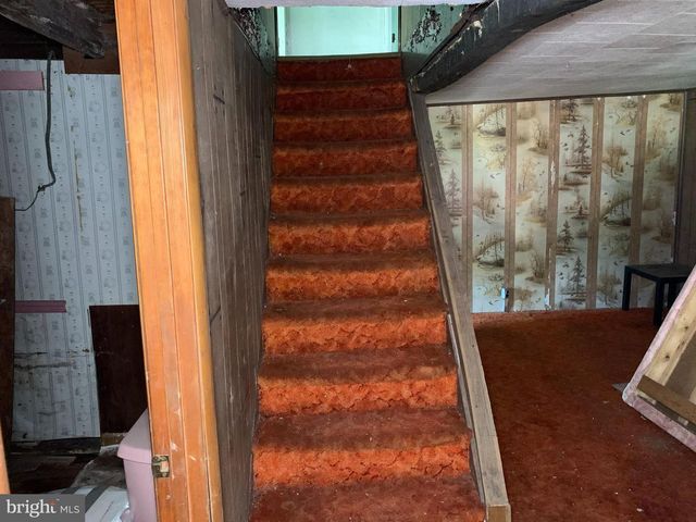 20 WHIPPOORWILL LN, Lock Haven, PA 17745