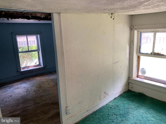 20 WHIPPOORWILL LN, Lock Haven, PA 17745