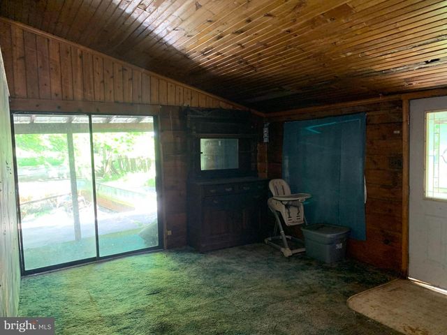 20 WHIPPOORWILL LN, Lock Haven, PA 17745