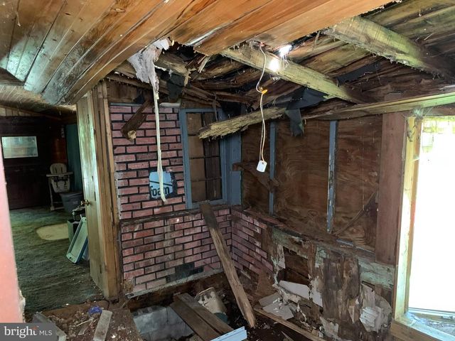 20 WHIPPOORWILL LN, Lock Haven, PA 17745