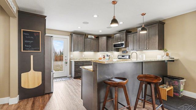 5663 S Stone Briar Lane, Tittabawassee Twp, MI 48623