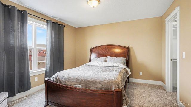 5663 S Stone Briar Lane, Tittabawassee Twp, MI 48623