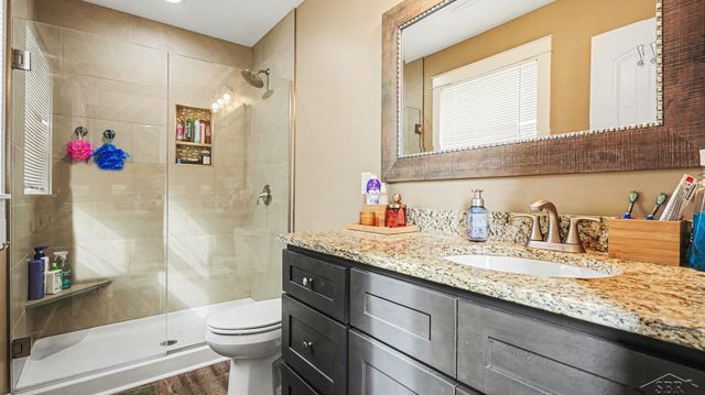 5663 S Stone Briar Lane, Tittabawassee Twp, MI 48623