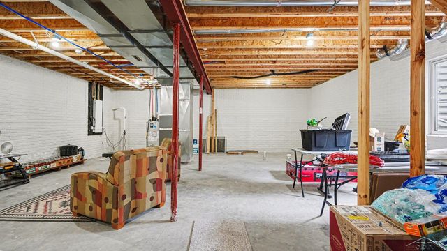 5663 S Stone Briar Lane, Tittabawassee Twp, MI 48623