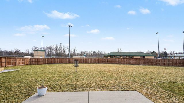 5663 S Stone Briar Lane, Tittabawassee Twp, MI 48623