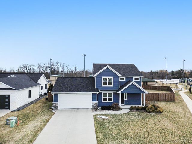 5663 S Stone Briar Lane, Tittabawassee Twp, MI 48623