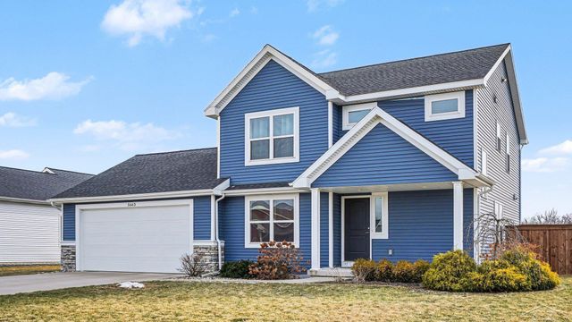 5663 S Stone Briar Lane, Tittabawassee Twp, MI 48623