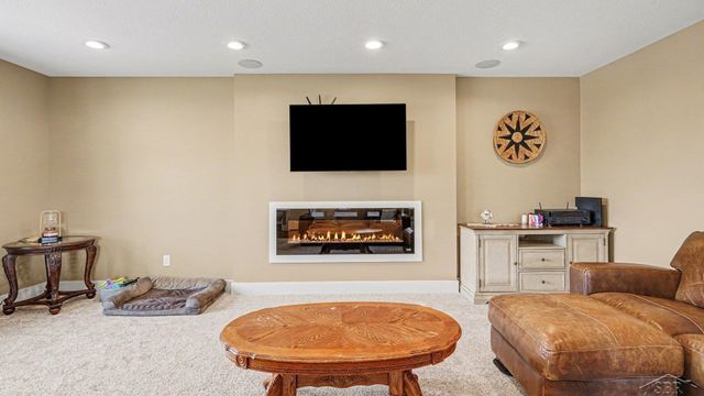 5663 S Stone Briar Lane, Tittabawassee Twp, MI 48623