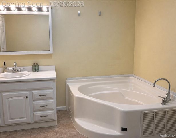 1756 Skyview Drive, Genoa Township, MI 48114