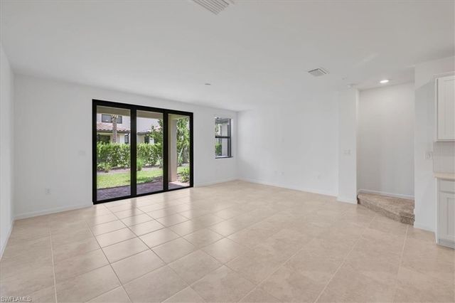 1533 Lake Jessup CIR, Cape Coral, FL 33909