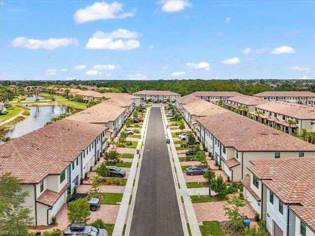 1533 Lake Jessup CIR, Cape Coral, FL 33909