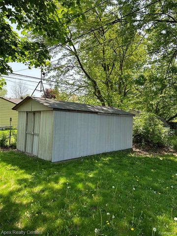 5157 S Hubbard Street, Wayne, MI 48184