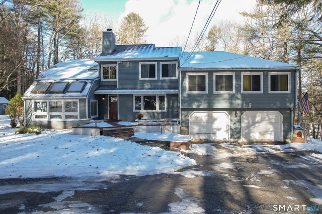 40 Den Road, New Hartford, CT 06057