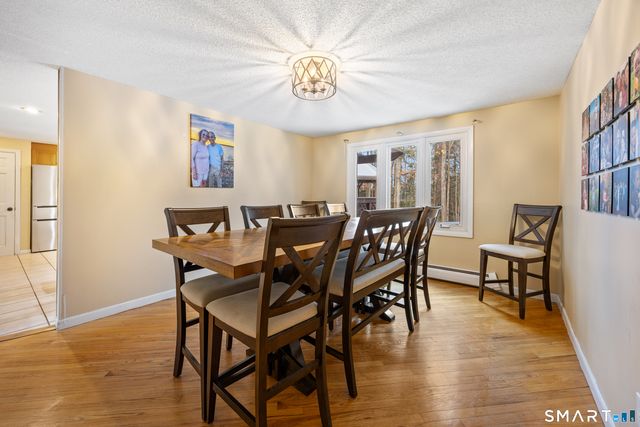 40 Den Road, New Hartford, CT 06057