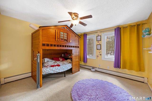 40 Den Road, New Hartford, CT 06057