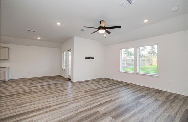 14607 Lost Cave Way, New Caney, TX 77357