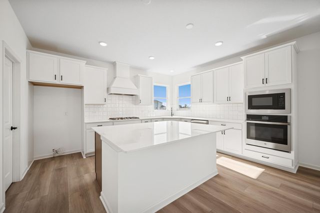 11645 Harbor Circle N, Dayton, MN 55369