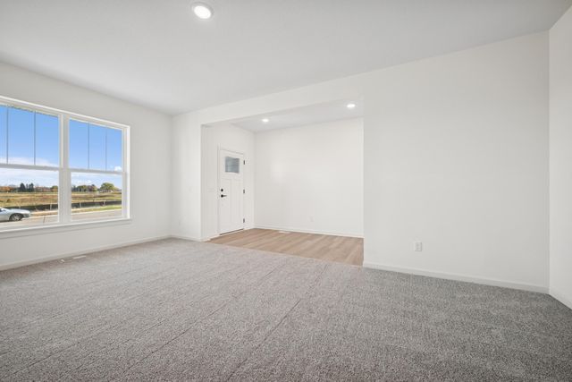 11645 Harbor Circle N, Dayton, MN 55369