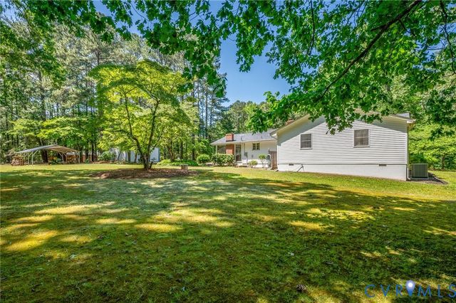 8315 King Dr, Disputanta, VA 23842