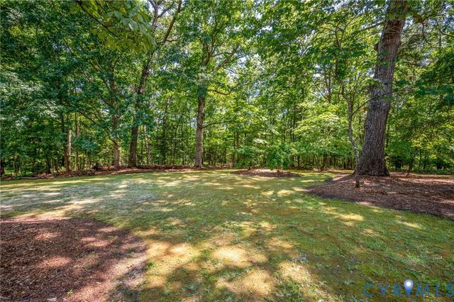 8315 King Dr, Disputanta, VA 23842
